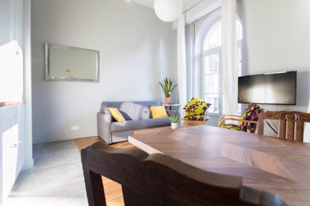La Chassagne, En Plein Coeur De Apartment Dijon